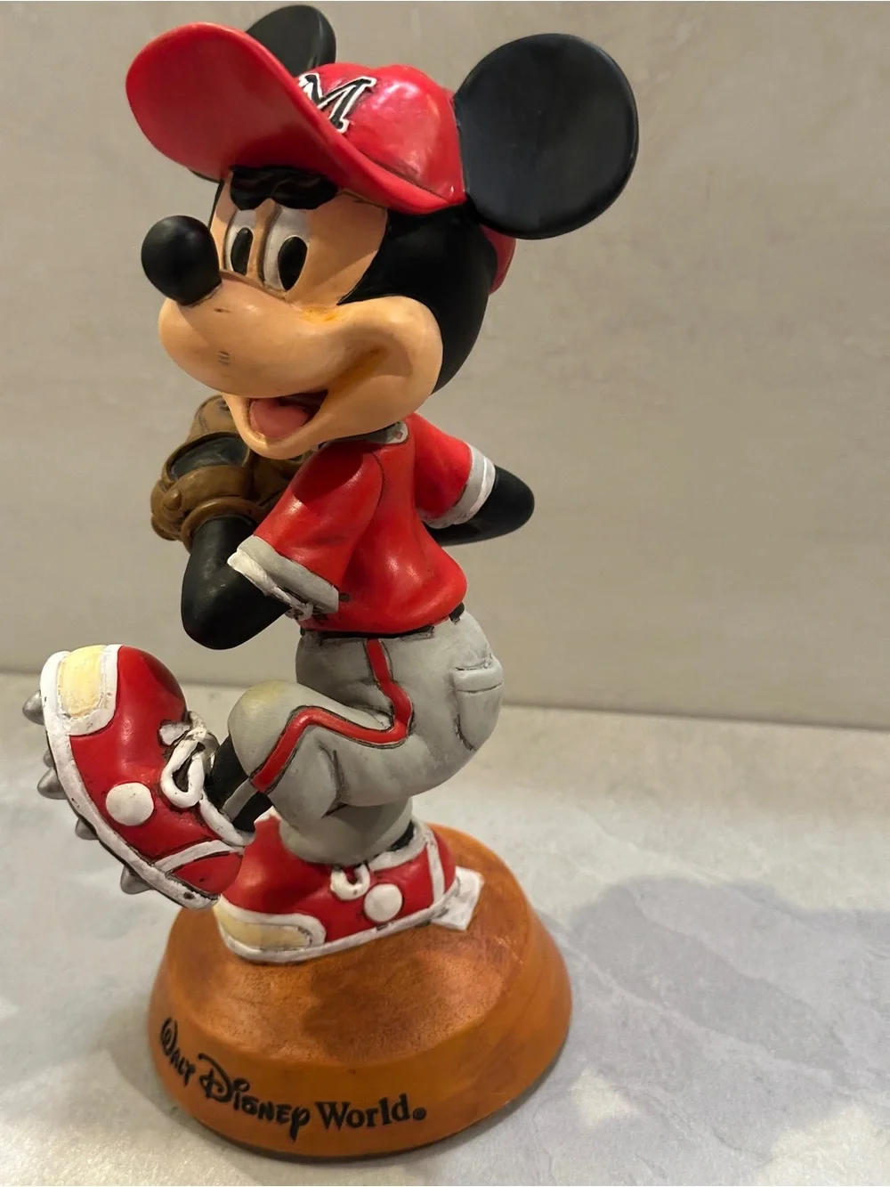 Walt Disney World Mickey Mouse Baseball Pitcher Bobblehead